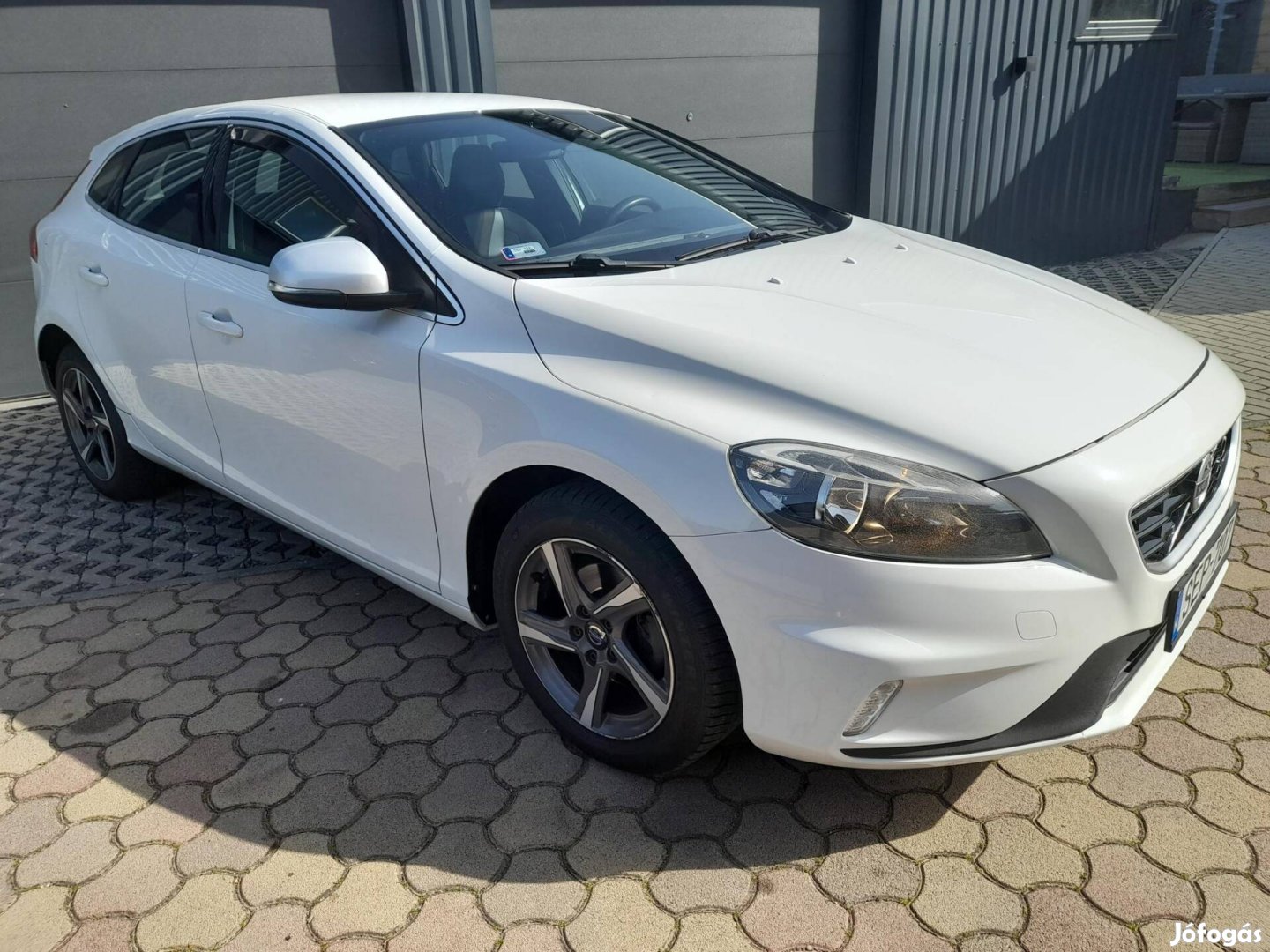 Volvo V40 2.0 D [D2] R-Design Momentum Szép És...